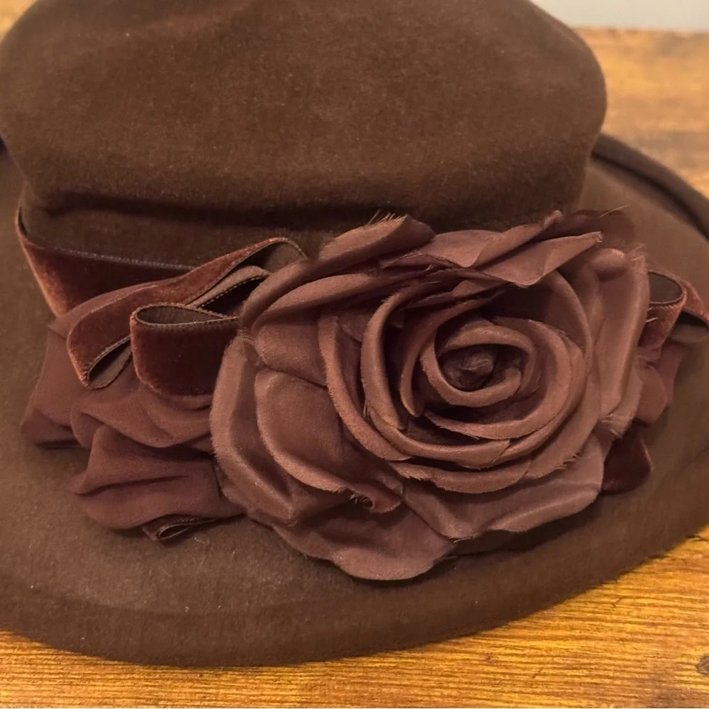 Vintage‎ Ann Vuille 1980s Brown Felt Hat Velvet Band Large Rosette Flower